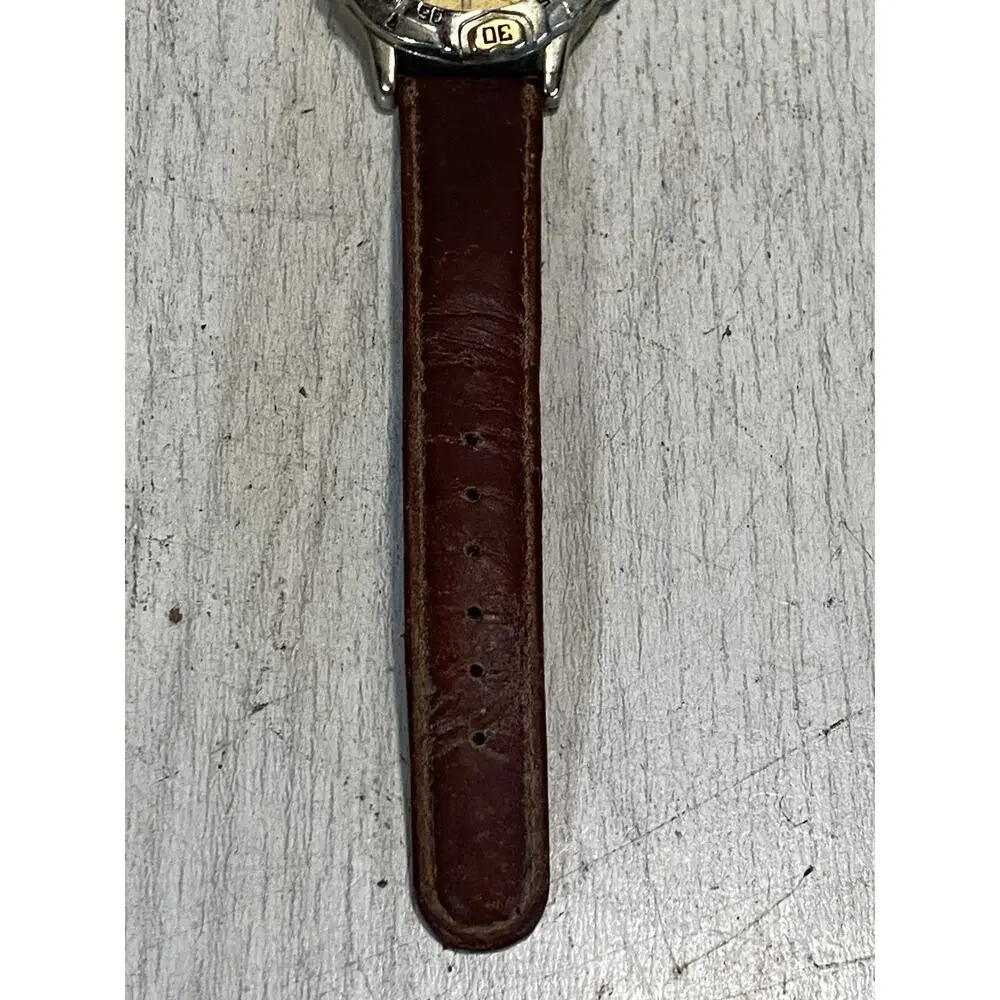 Vintage Nike Air 1238 Gold Tone Faced Watch Leather Band Needs Battery - Picture 4 of 8